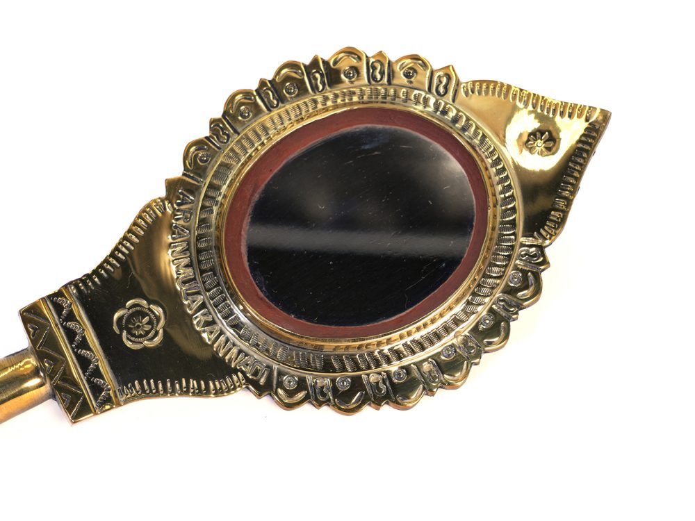 Aranmula Vaalkannadi-Oval