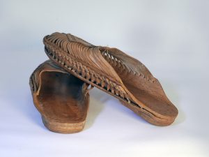 Braided Leather Kolhapuri Chappal (2).jpg Braided Leather Kolhapuri Chappal