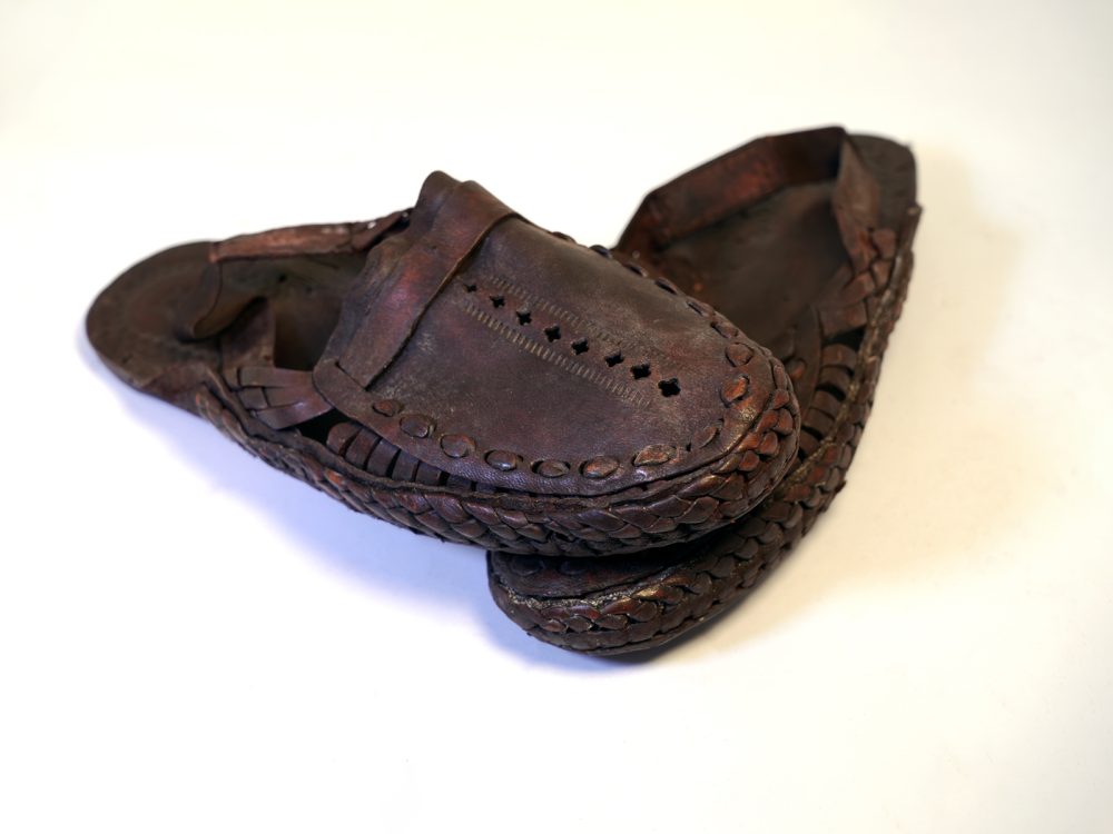 Brown Kolhapuri Chappal (9).jpg Brown Kolhapuri Chappal