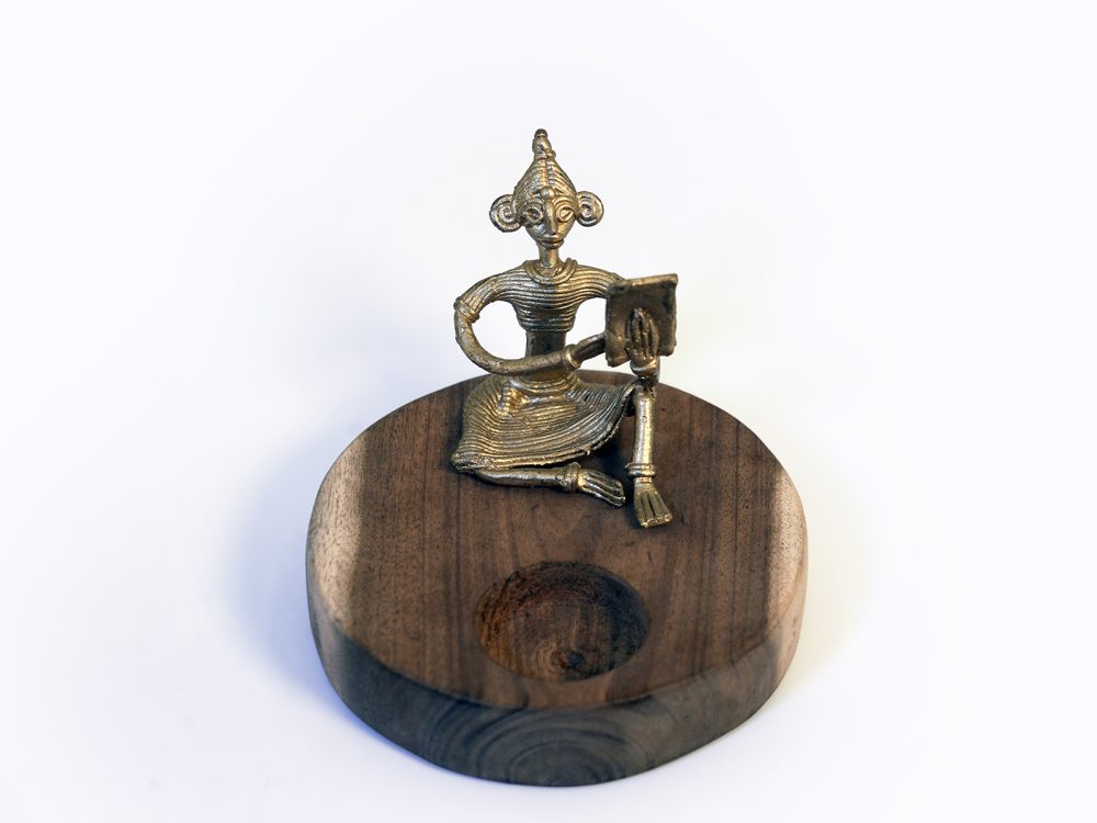 Dokra Woman Figure Candle Stand (22).jpg Dokra Woman Figure Candle Stand