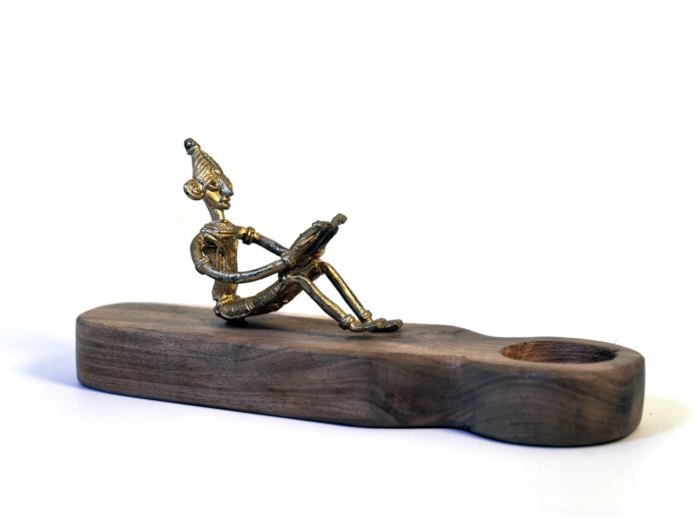 Dokra Woman Figure Candle Stand (37).jpg Dokra Woman Figure Candle Stand