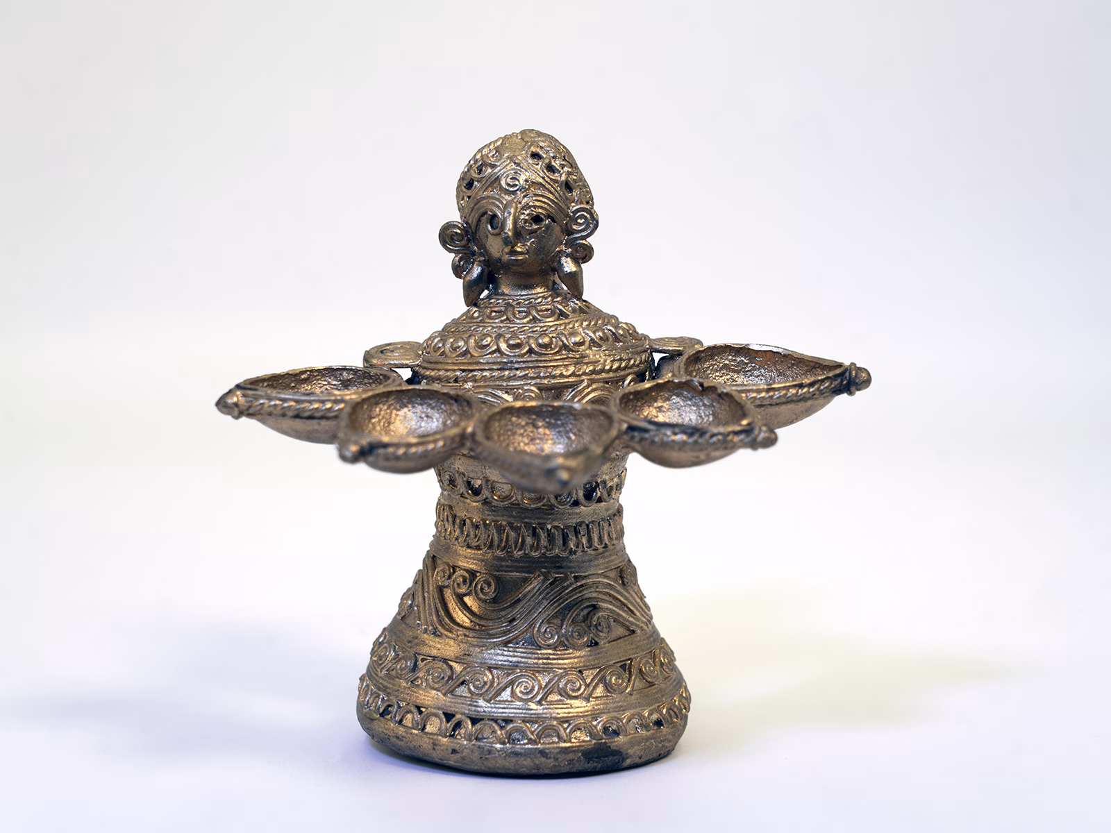 Dokra Lady Diya (3).jpg Dokra Lady Diya – GI Craft from West Bengal
