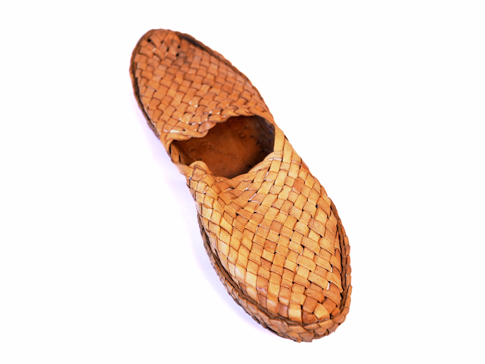 Interwoven Leather Kolhapuri Chappal – GI Craft from Maharastra